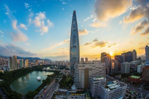 Южная Корея_lotte world tower 1791802_640
