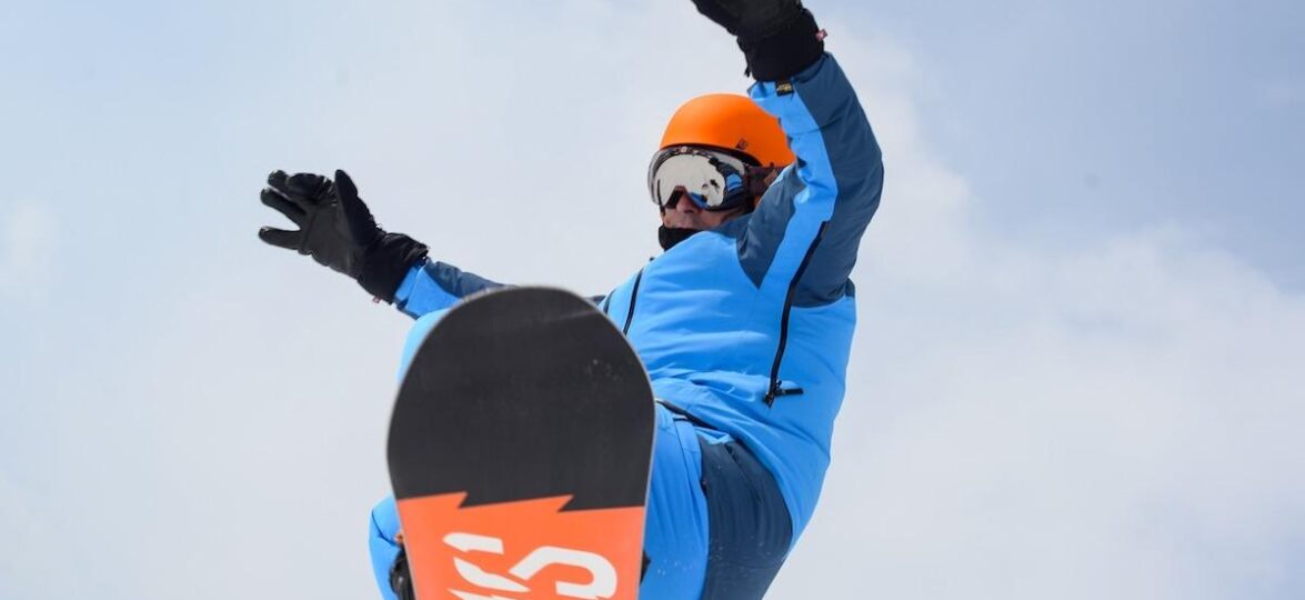snowboard_man 3189091_1280