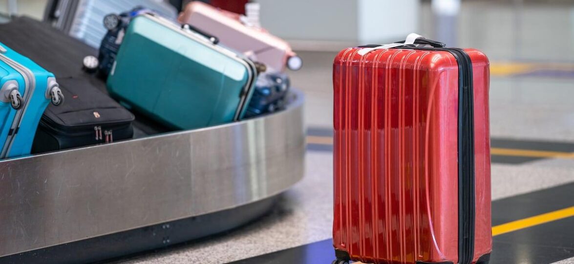 normy provoza bagazha suitcase conveyor belt