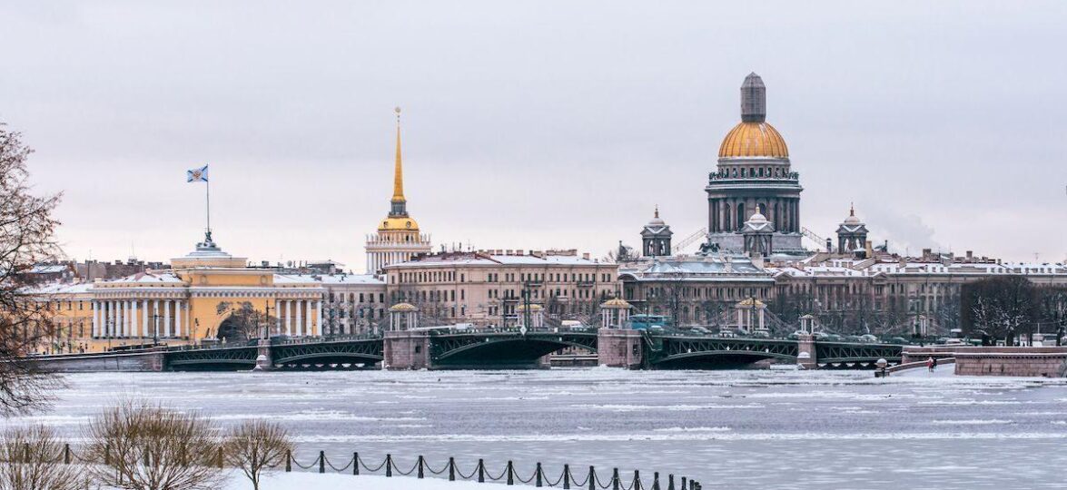 Кэшбэк за туры по России _St. Isaac's Cathedral to St. Petersburg.