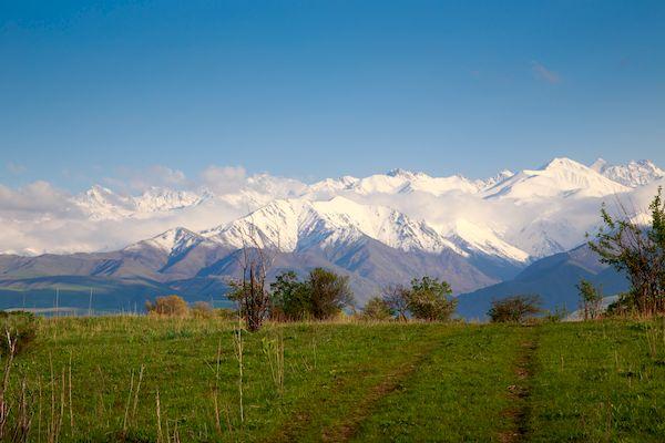 Отдых в Киргизии _summer-landscape-with-rural-road-mountains