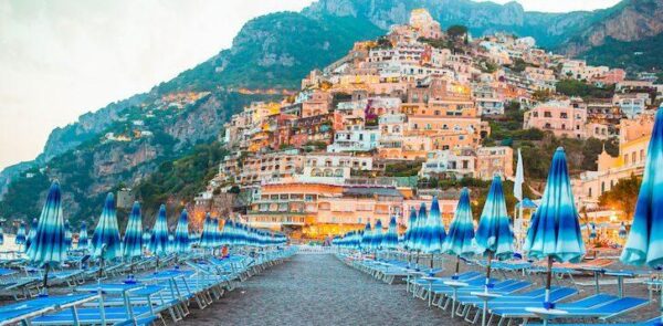 Италия откроет границы _Beautiful coastal towns of Italy scenic Positano in Amalfi coast
