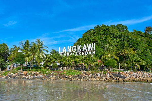 Лангкави открыт для россиян _beach pantai langkawi island langkawi malaysia
