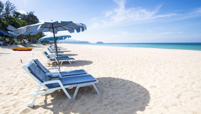 Авиасообщение с Таиландом в 2021 году _phuket thailand seat chair summer holidays concept