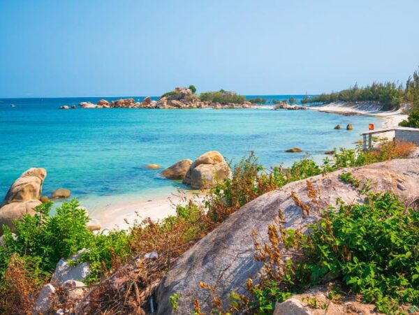 въезд во вьетнам для туристов в 2022 году _gorgeous tropical beach vietnam
